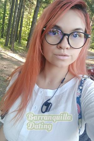 198275 - Elena Age: 32 - Russia