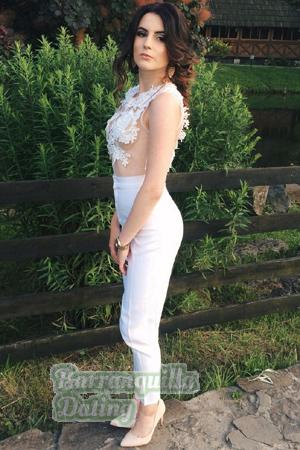 168041 - Mykhailyna Age: 27 - Ukraine