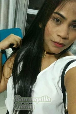 172003 - Maria Laura Age: 29 - Colombia