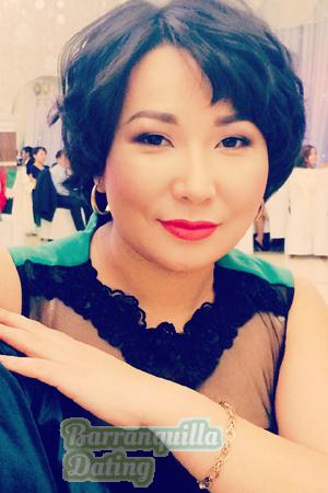 173144 - Madinat Age: 45 - Kazakhstan