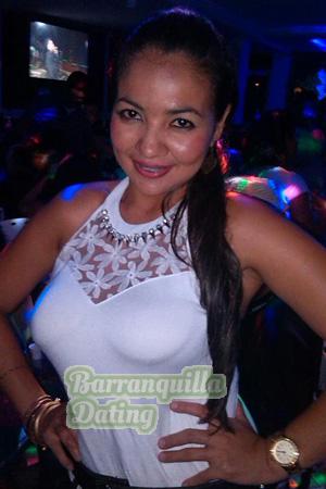 176819 - Laura Age: 39 - Colombia