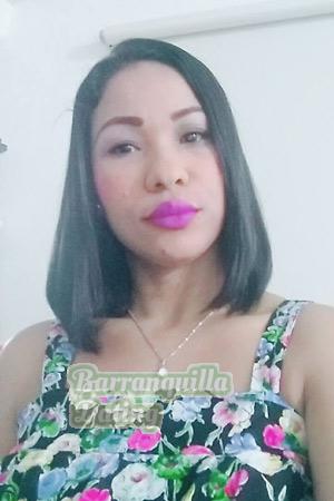 177008 - Kari Age: 47 - Colombia