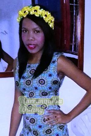 177106 - Claudia Age: 34 - Colombia