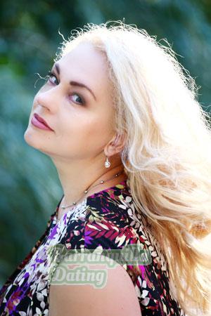 182864 - Irina Age: 54 - Ukraine