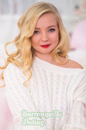 188204 - Alevtina Age: 30 - Russia