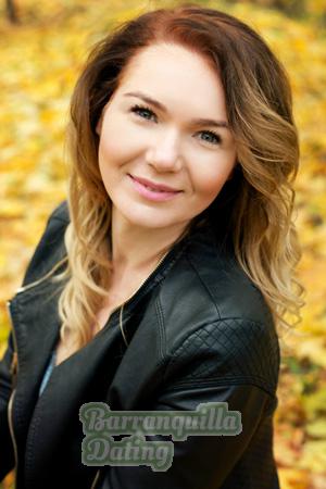 190005 - Oksana Age: 35 - Ukraine