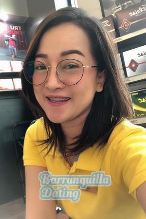 195340 - Preaw Age: 37 - Thailand