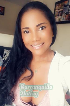 196678 - Yarleisy Age: 40 - Colombia