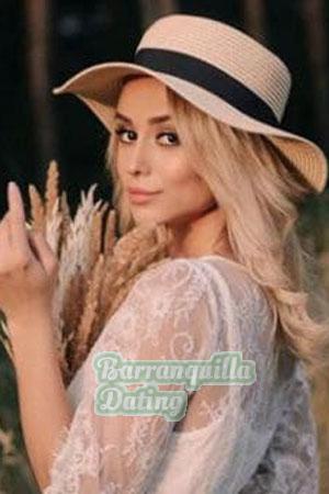 199997 - Arina Age: 25 - Russia