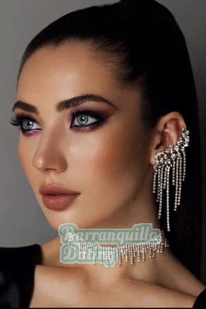 200735 - Iutta Age: 26 - Russia