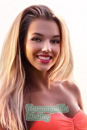 203270 - Kseniya Age: 27 - Russia