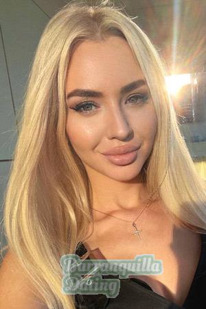 203598 - Alina Age: 30 - Russia