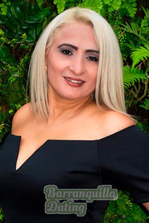 203682 - Helga Age: 51 - Peru