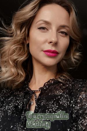 203964 - Ekaterina Age: 38 - Russia