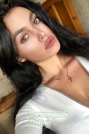 204107 - Larisa Age: 25 - Ukraine