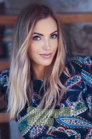 204371 - Yanina Age: 39 - Mexico