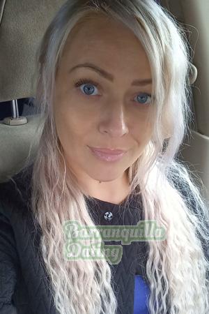 204710 - Olga Age: 39 - Russia