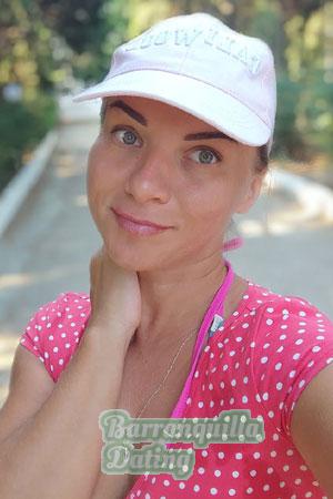 205050 - Julia Age: 37 - Russia