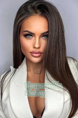 205462 - Victoria Age: 27 - Russia