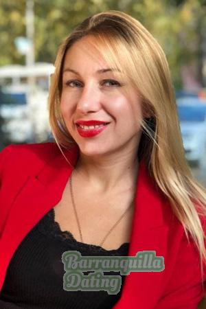 205863 - Ksenia Age: 39 - Russia