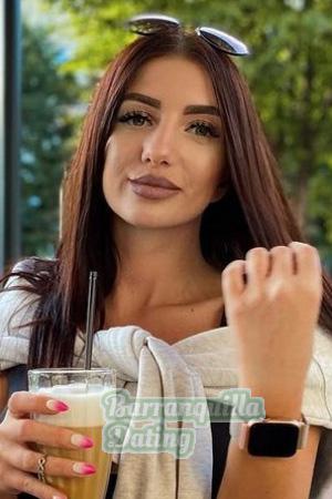 206044 - Alina Age: 26 - Russia