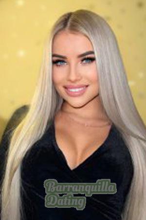 206152 - Karina Age: 24 - Russia