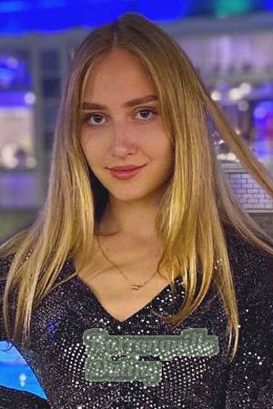 206927 - Anna Age: 21 - Russia