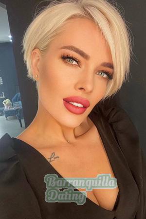 207033 - Julia Age: 34 - Russia