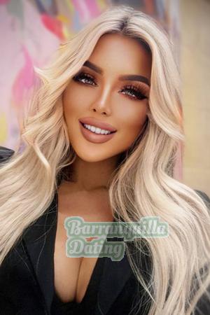 207279 - Irina Age: 32 - Russia