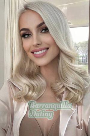 207441 - Alina Age: 22 - Russia