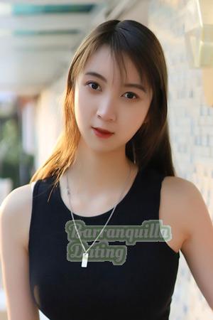 208024 - Xiaojie Age: 21 - China