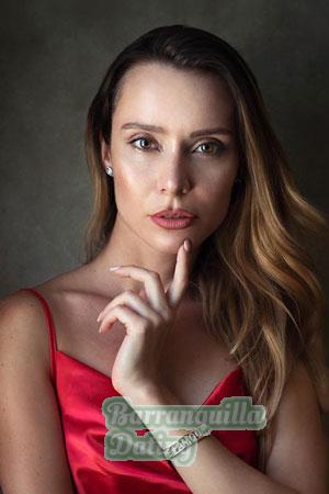 208227 - Olga Age: 30 - United Arab Emirates