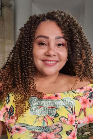 208283 - Yohanna Age: 42 - Colombia