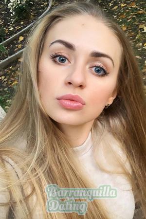 208586 - Svetlana Age: 30 - Russia