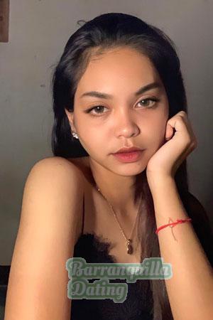 208630 - Kotchakorn Age: 18 - Thailand