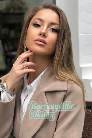 208680 - Olena Age: 29 - Sweden