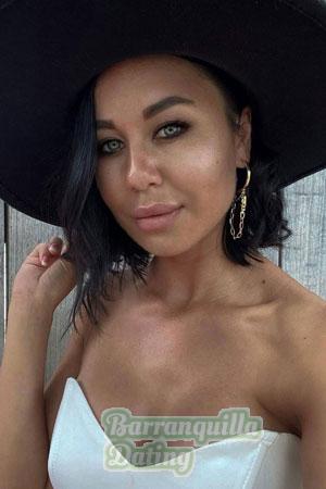 208829 - Viktoriya Age: 32 - Russia