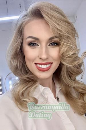 210370 - Kateryna Age: 34 - France