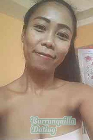 211079 - Chamaiporn Age: 38 - Thailand