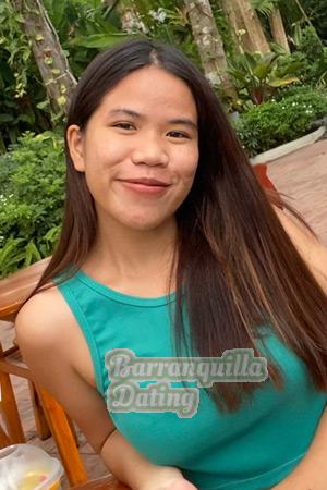 211507 - Apinya Age: 20 - Thailand