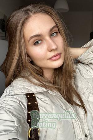 212628 - Anastasiia Age: 19 - Ukraine
