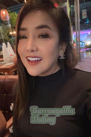 213053 - Chompunut Age: 47 - Thailand