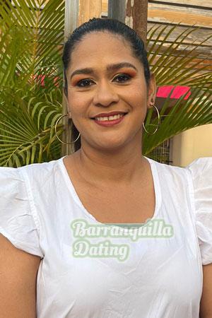 213893 - Yarlis Age: 36 - Colombia