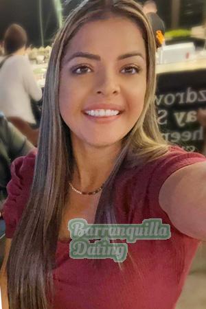 214715 - Adriana Age: 37 - Costa Rica