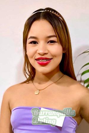 220049 - Yucelis Age: 25 - Colombia