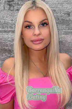 223241 - Yuliia Age: 33 - Ukraine