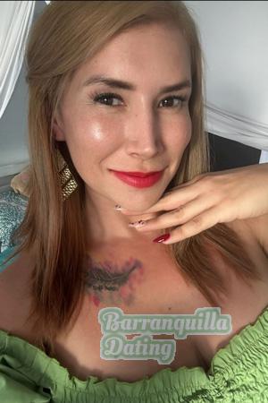 225110 - Catalina Age: 40 - Costa Rica