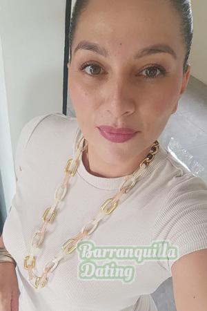 225118 - Evelyn Age: 39 - Costa Rica