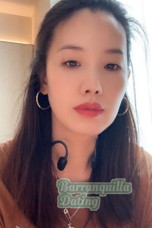 225301 - Lina Age: 44 - China