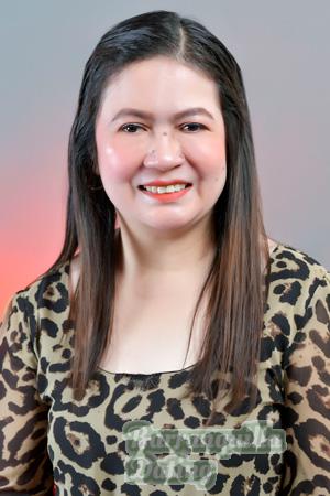 226049 - Sheila Age: 52 - Philippines